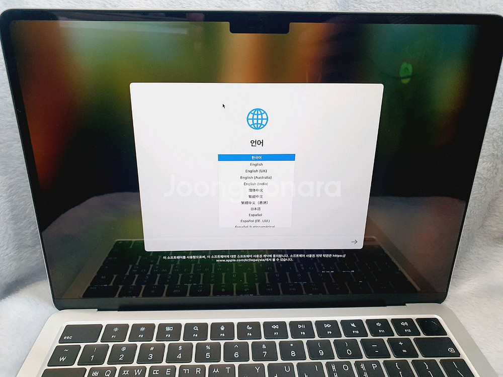 개봉 신품급 맥북에어13 M4 램16GB 10core MW0X3KH/A 판매합니다--2