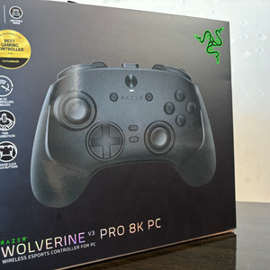 레이저 울버린 V3 프로 8K PC 게임패드