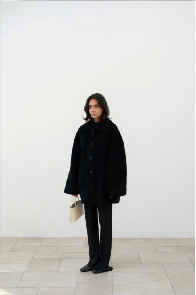 (가격내림)네세서리 시어링 리버시블 하프 코트 이미지