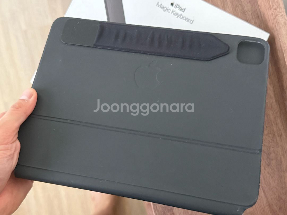 애플 정품 매직키보드 11인치 (프로 및 에어) 풀박스 판매--1