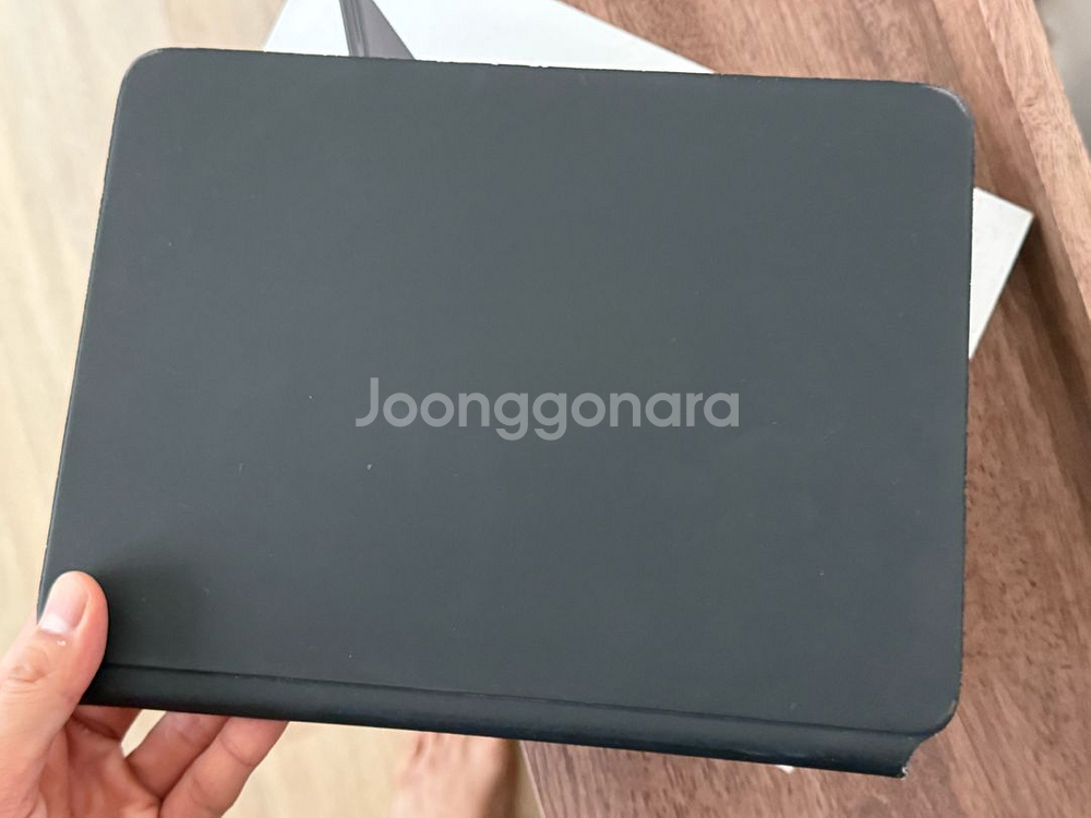 애플 정품 매직키보드 11인치 (프로 및 에어) 풀박스 판매--2