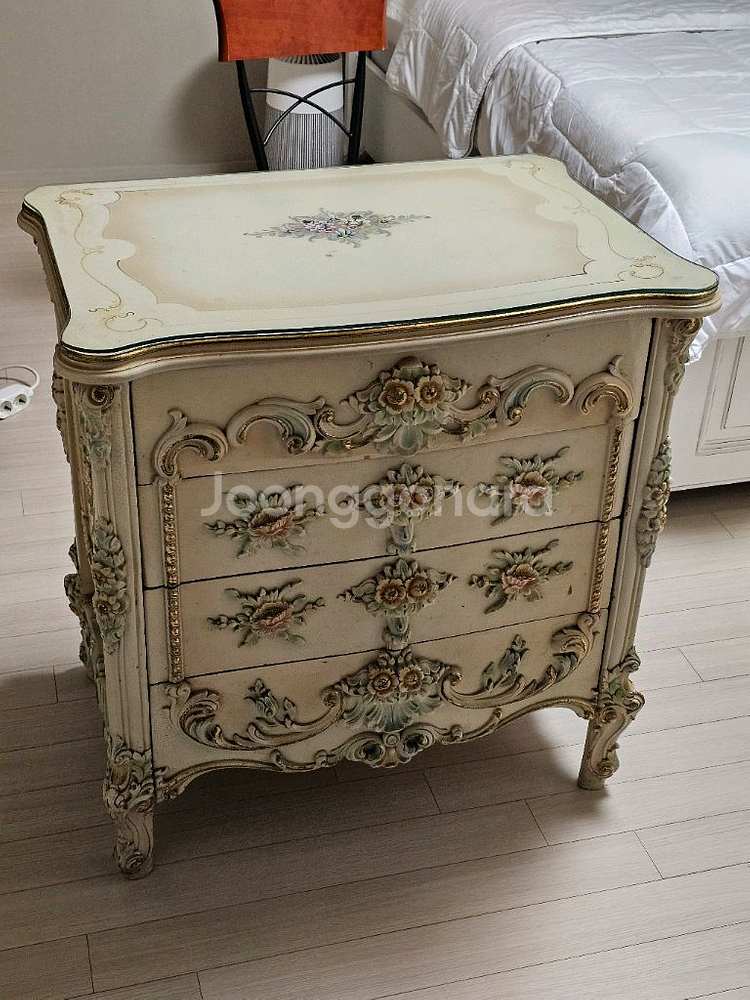 로코코 스타일 4단 서랍장--0