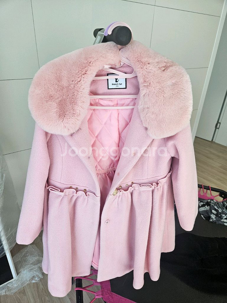 프렌치캣 핑크 코트 145 (1회 착용)--1