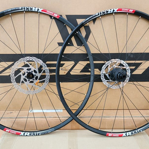 신차에서 탈거한 MTB 휠셋!