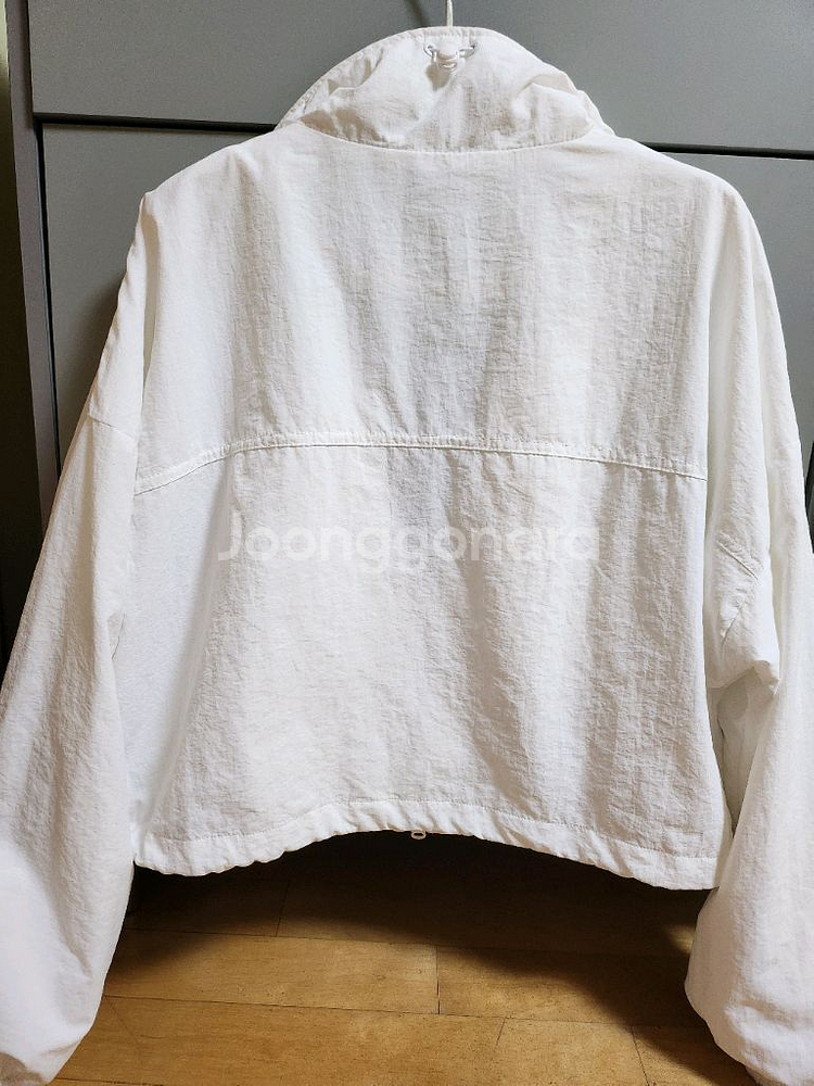 스파오 크롭 윈드 브레이커 SPJJF23G01--2