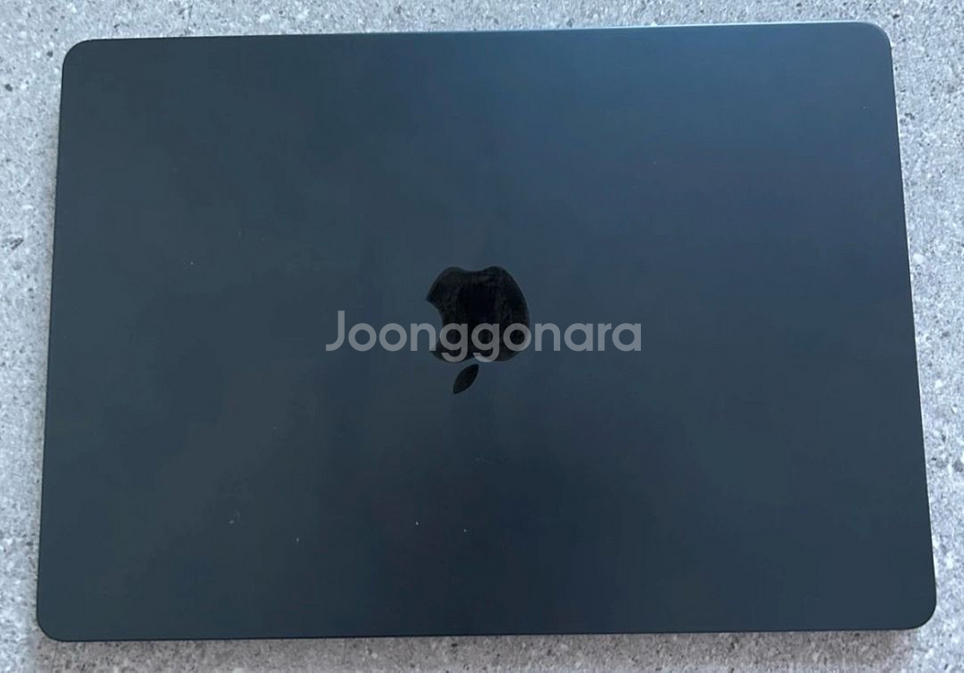 맥북 에어 M2 13인치 16g / 512--0