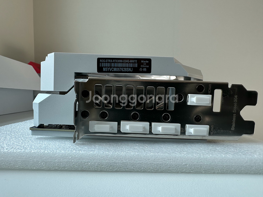 ASUS ROG STRIX RTX 3090 화이트 24GB--2