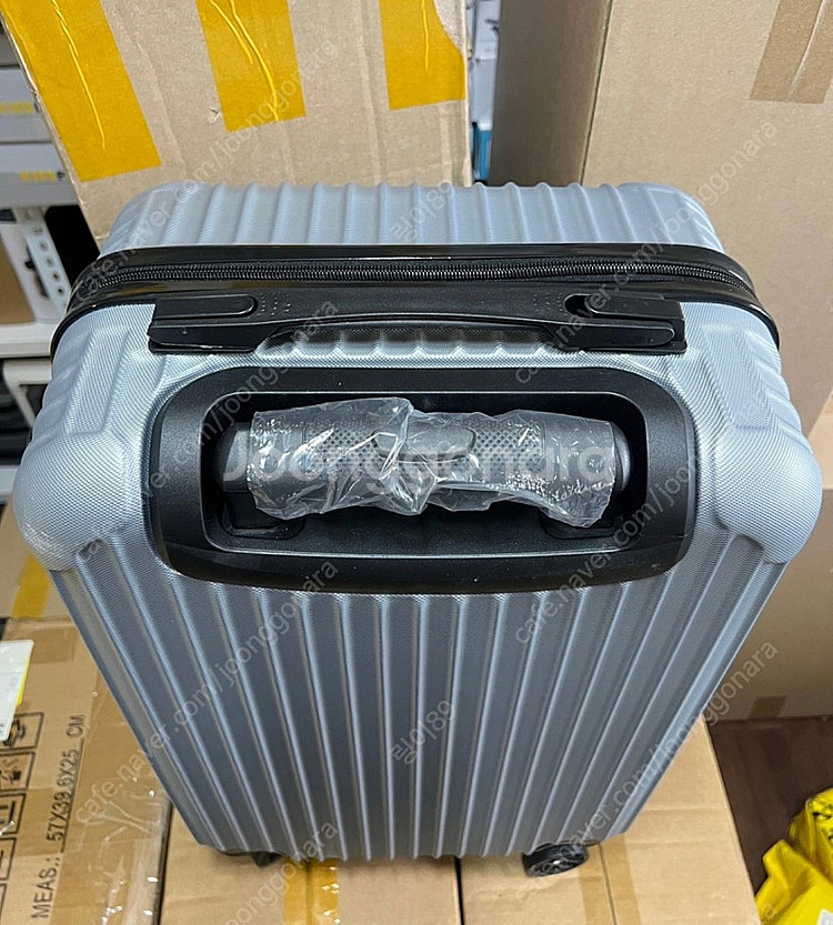 20인치 기내용 여행용 캐리어 새제품 도매--1