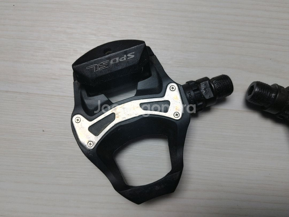 시마노 로드자전거 클릿페달 r550 팝니다.(택포4만)--4