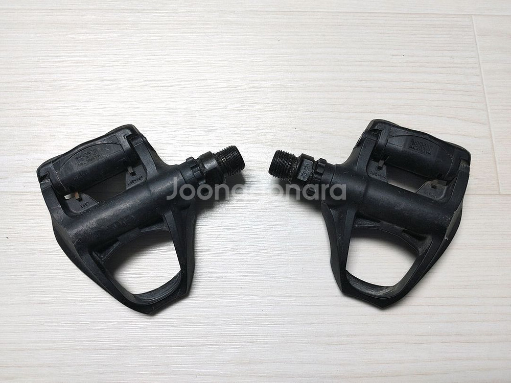 시마노 로드자전거 클릿페달 r550 팝니다.(택포4만)--9