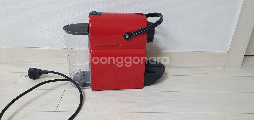 네스프레소 이니시아 C40 캡슐 커피머신 판매--1