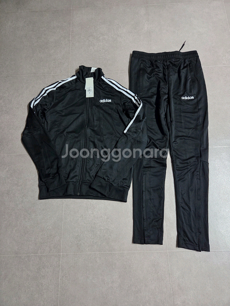 아디다스 트레이닝 세트 M사이즈--0