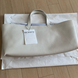 nessry 네세서리 와이드백 미듐사이즈