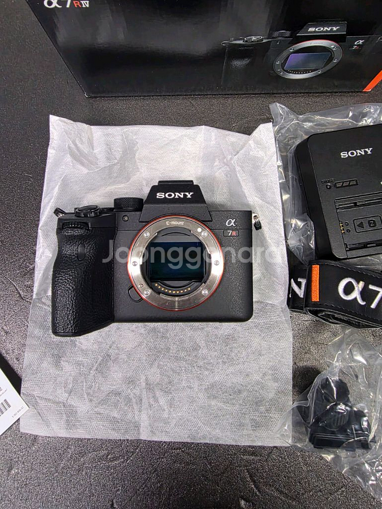 소니a7r4a 깨끗한바디판매합니다 풀박스구성입니다--1