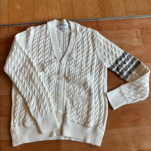 톰브라운 케이블 니트 가디건