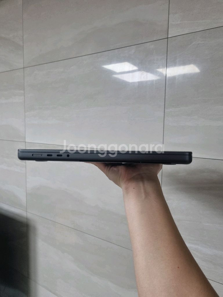 맥북프로 m3pro 16인치 18/512 배터리100%--1