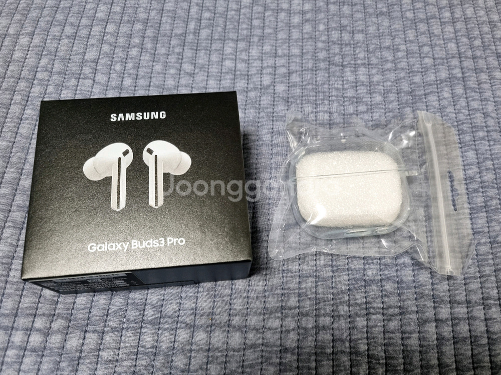 미개봉 갤럭시 버즈3 프로 화이트 + 투명케이스 새상품 삼성전자 이어폰--0