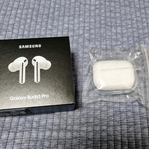 미개봉 갤럭시 버즈3 프로 화이트 + 투명케이스 새상품 삼성전자 이어폰