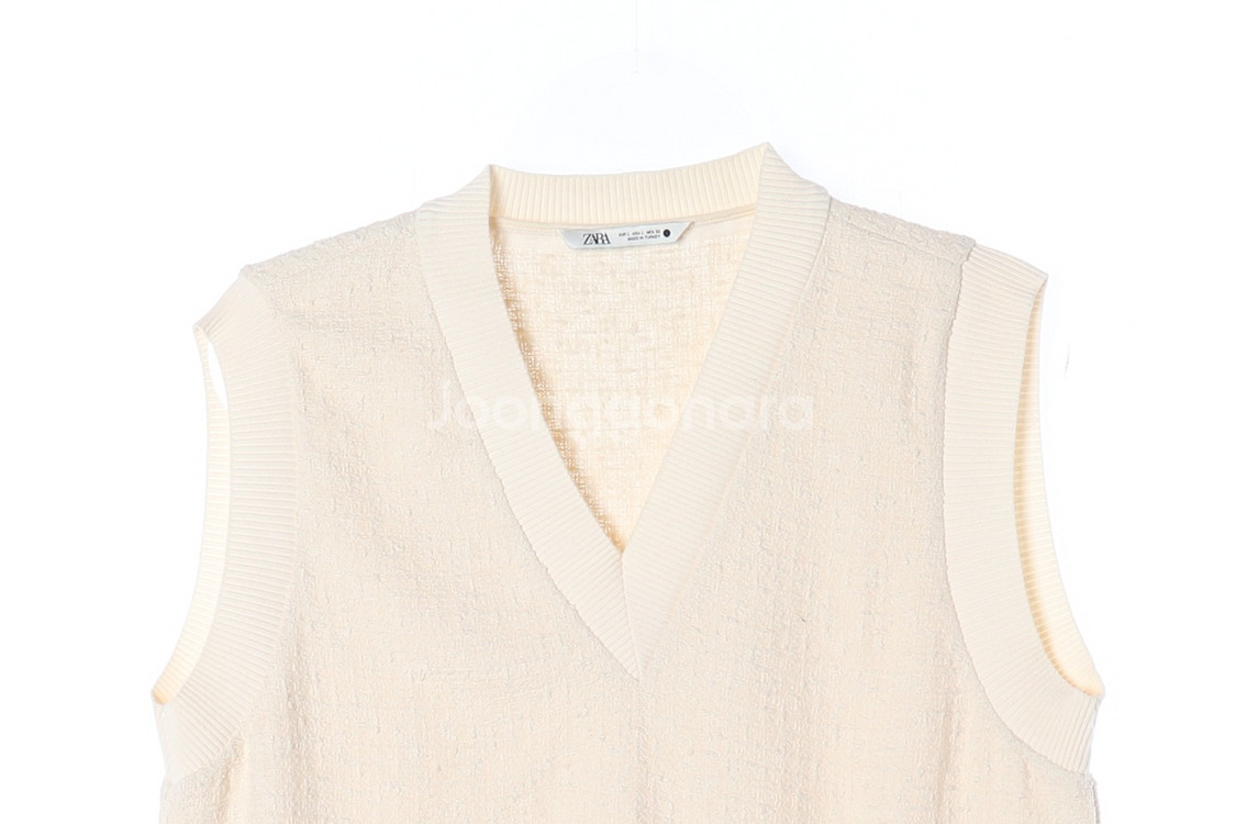 [L]자라 베이지 브이넥 트위드 민소매 조끼 베스트--1