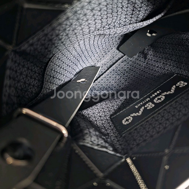 바오바오 미니 크로스백 블랙 프리즘 매트 미니백 무광--4