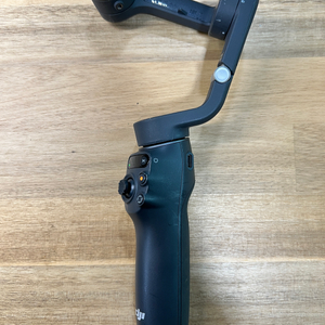 DJI 오즈모 모바일 6 짐벌