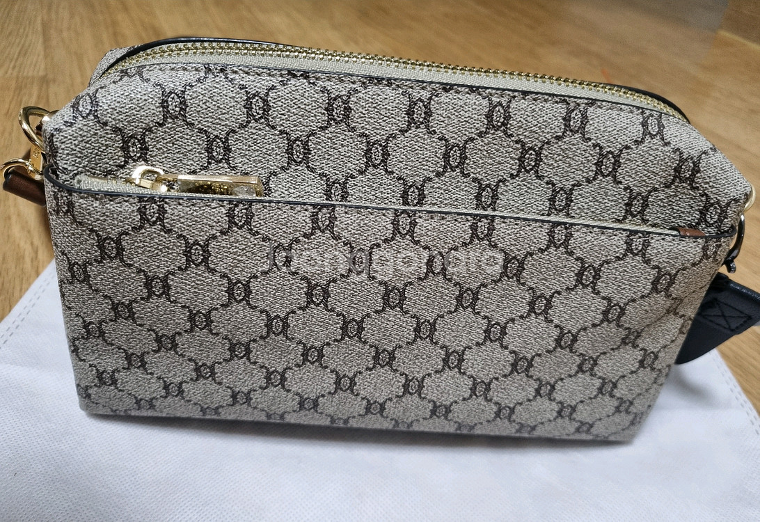 Elegance엘레강스 모노그램 크로스백--1