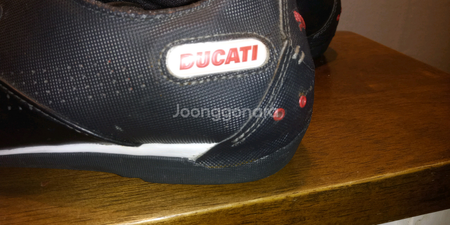 푸마 두카티 ducati 스니커즈 260 팝니다--9