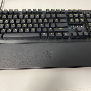 레이저 헌츠맨 V3 Pro 기계식 키보드 팝니다. 풀배열