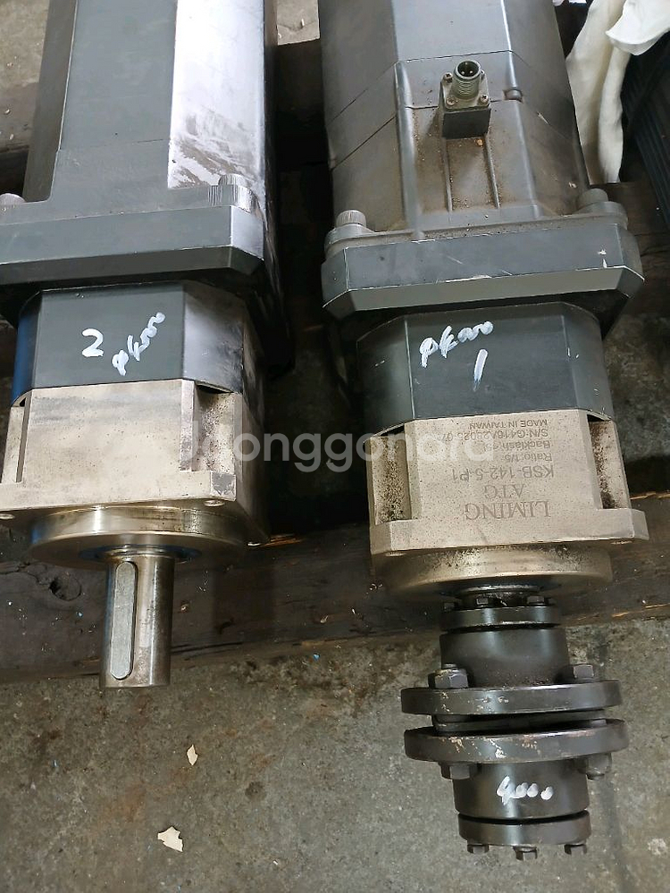 대형 범용선반 & 대형 터닝 ,NC 개조용 모터 2개 판매금액 190만원입니다--2