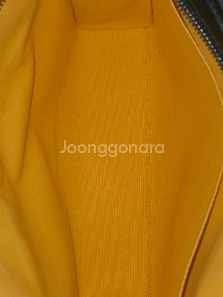 고야드 쥬방스 토일렛 백 클러치 Gm Size Black--8