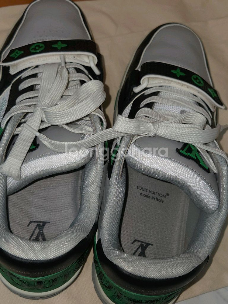 루이비통 벨크로 트레이너 스니커즈 9.5 Size--7