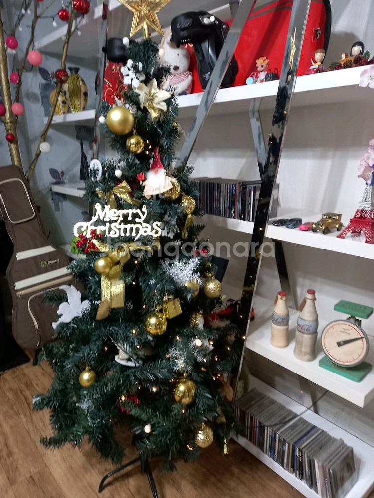 크리스마스 트리1미터60센치 장신구/전구 풀세트 택포35000원--1