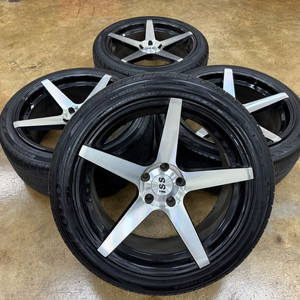 CV3 19인치 휠 타이어 팝니다