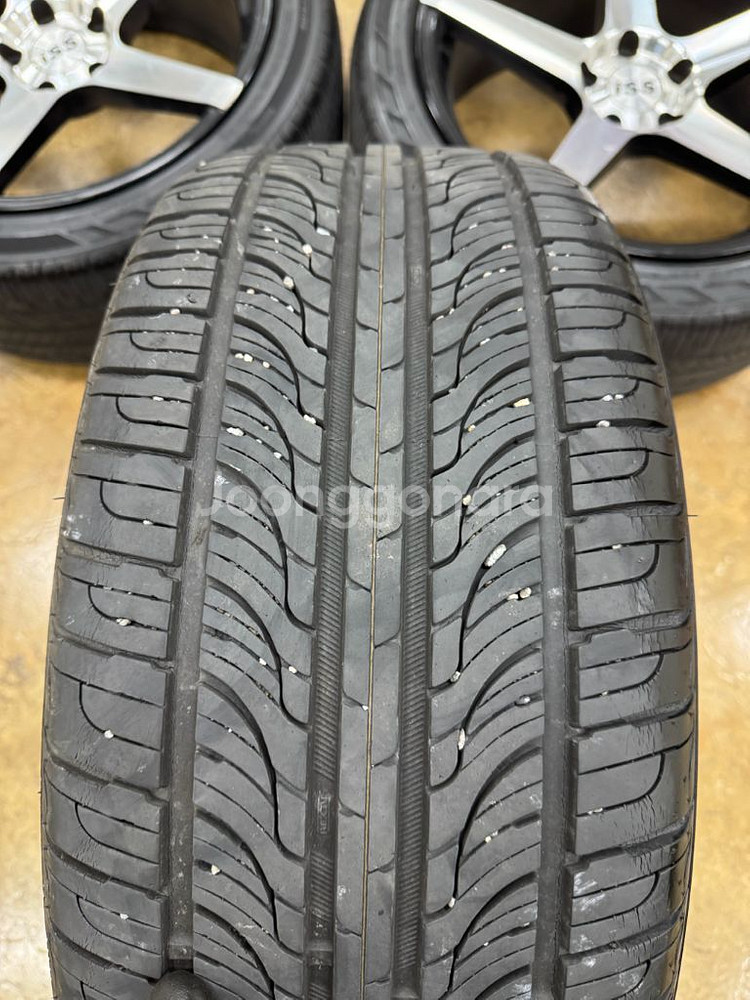 CV3 19인치 휠 타이어 팝니다--7