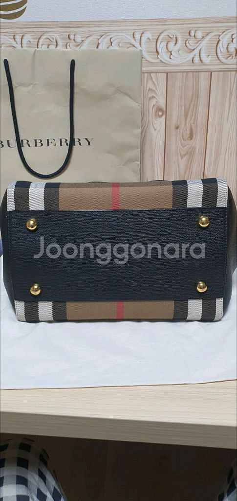 버버리 캔터비 숄더백 토트백 정품S급(감정O)구찌프라다루이비통디올고야드샤넬셀린느보테가생로랑--8