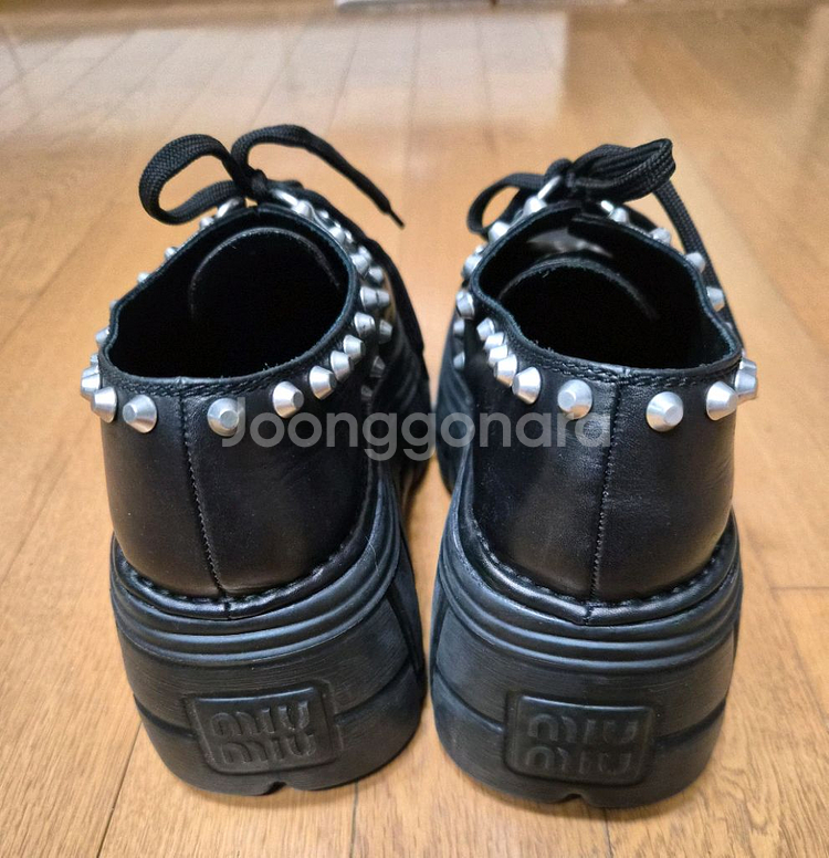 (정품) 미우미우 레더 스터드 로퍼 35.5 (명품 더비슈즈 신발 구두)--2