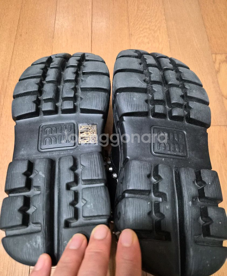 (정품) 미우미우 레더 스터드 로퍼 35.5 (명품 더비슈즈 신발 구두)--4