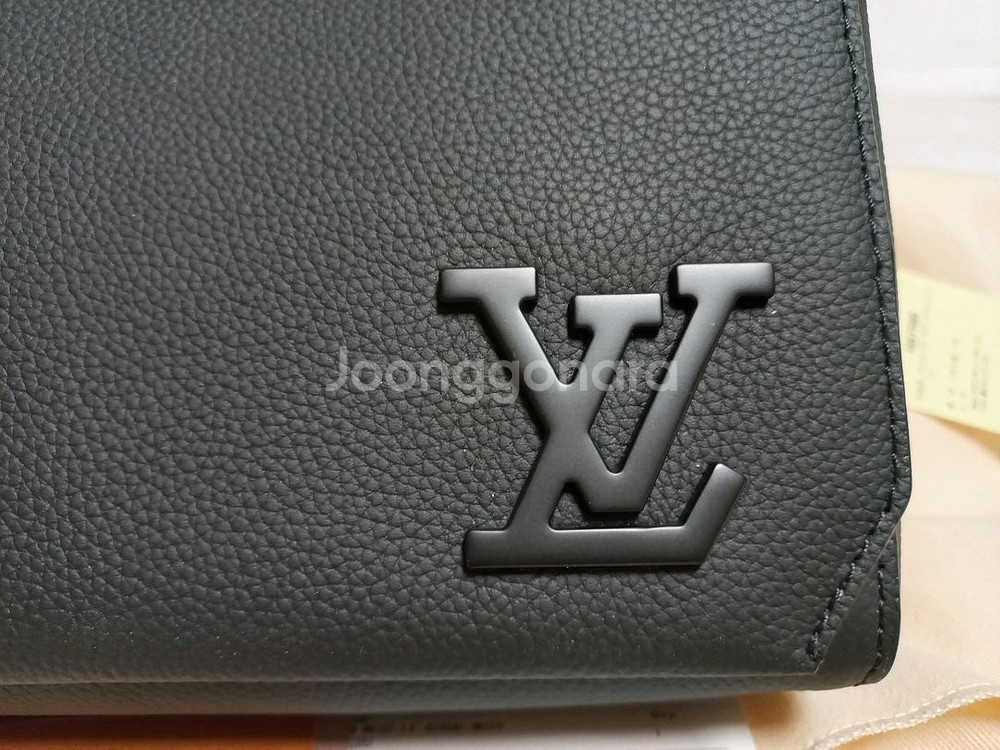 루이비통 메신저백 m57080 미개봉--4