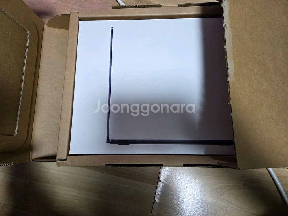 맥북 에어 13 M2 16GB 1TB--0