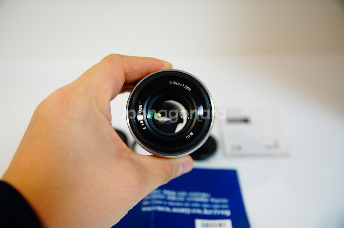 [소니] 여친렌즈 SEL 50mm f1.8 단렌즈--3