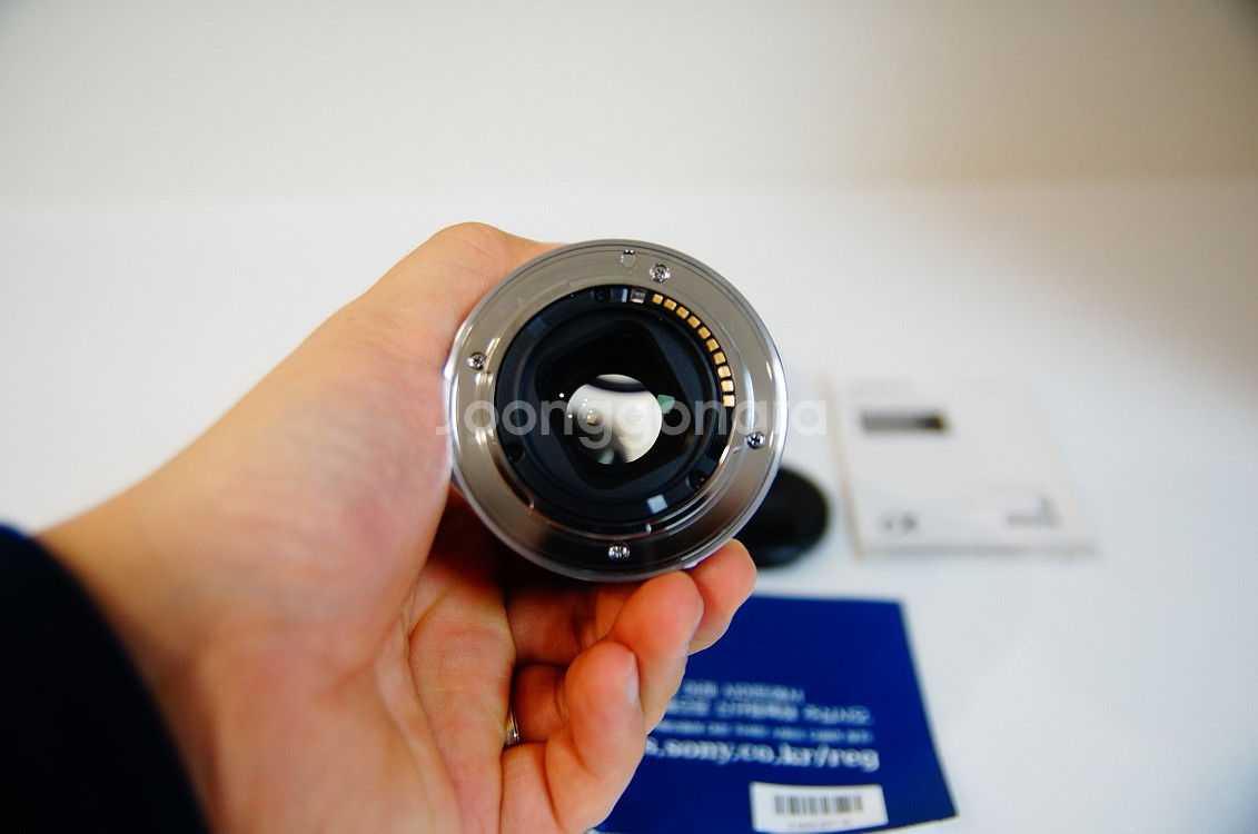 [소니] 여친렌즈 SEL 50mm f1.8 단렌즈--4