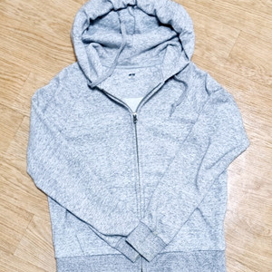 여성 유니클로 후드집업 M사이즈