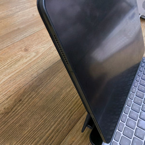 아이패드프로 m4 13인치 + 매직키보드 펜슬 세트 1tb 애플케어