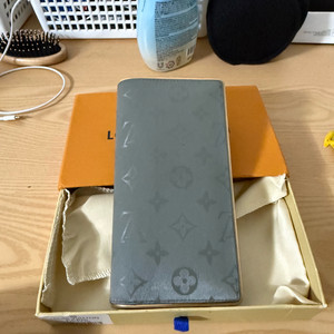 루이비통 모노그램 장지갑