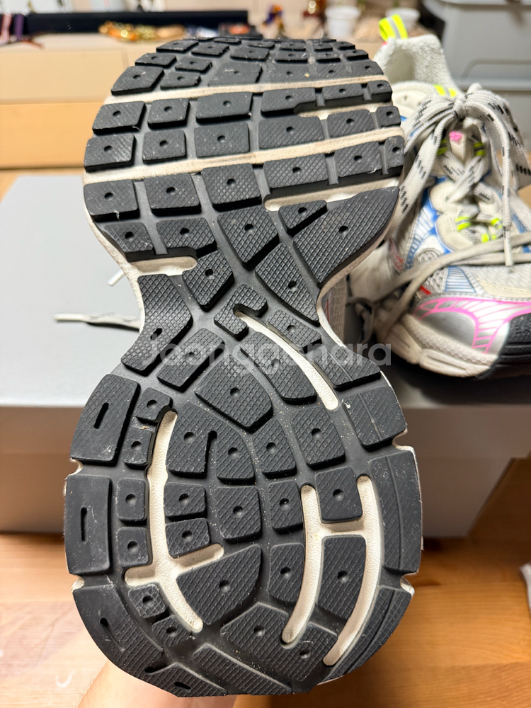 발렌시아가 3XL 43사이즈--6