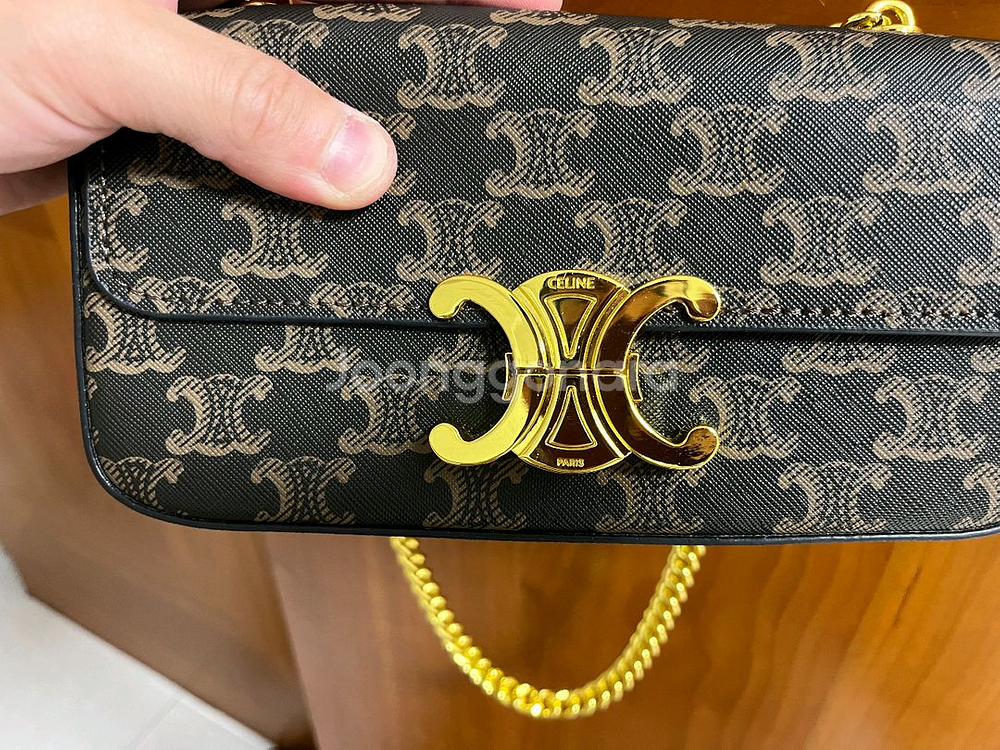 셀린느 트리오페 캔버스 숄더백(금장), 구성품o,새상품급, 네고O--4