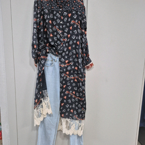 써스데이아일랜드 로브 스타일 롱 원피스