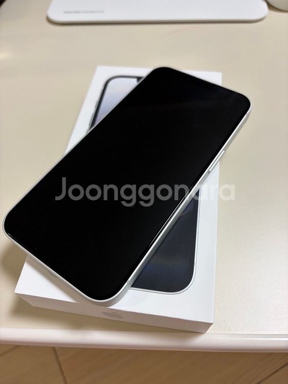 아이폰 16e 화이트 128기가 자급제--5