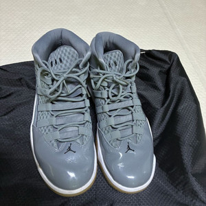 나이키 에어 조던 맥스 아우라 농구화 회색 280mm(270-275)