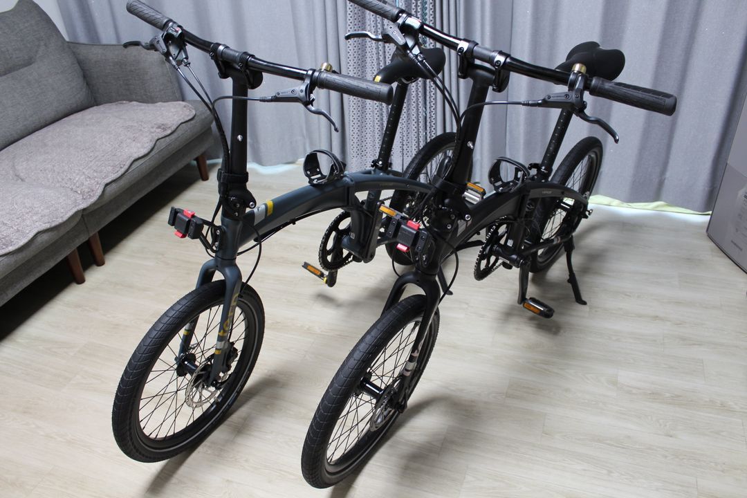 턴버지r10 1대 판매 합니다.(검정색)--2